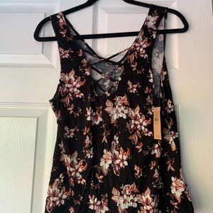 Black tank top with flower pattern